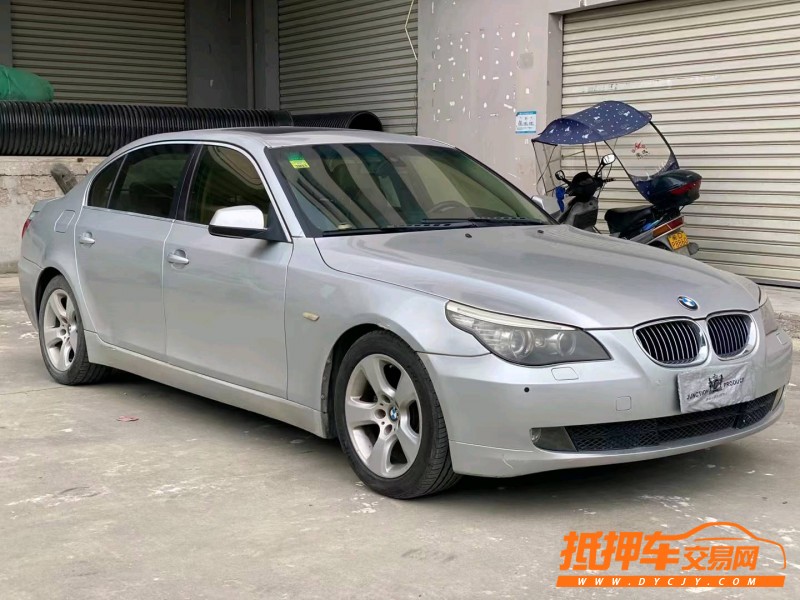 廈門09年寶馬5系2