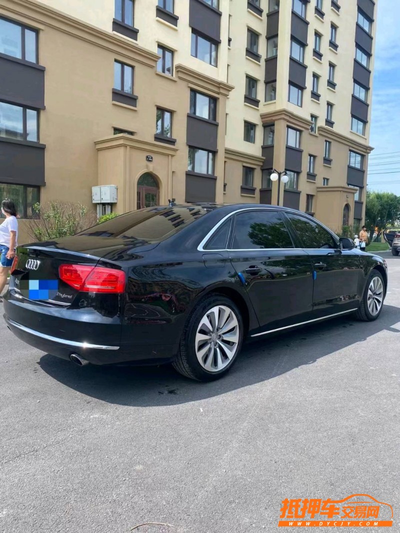大慶14年奧迪A8L2