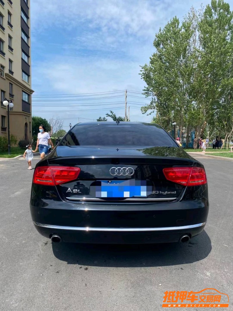 大慶14年奧迪A8L8