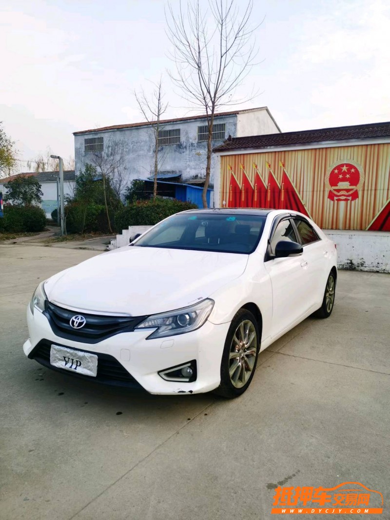 徐州14年丰田锐志2