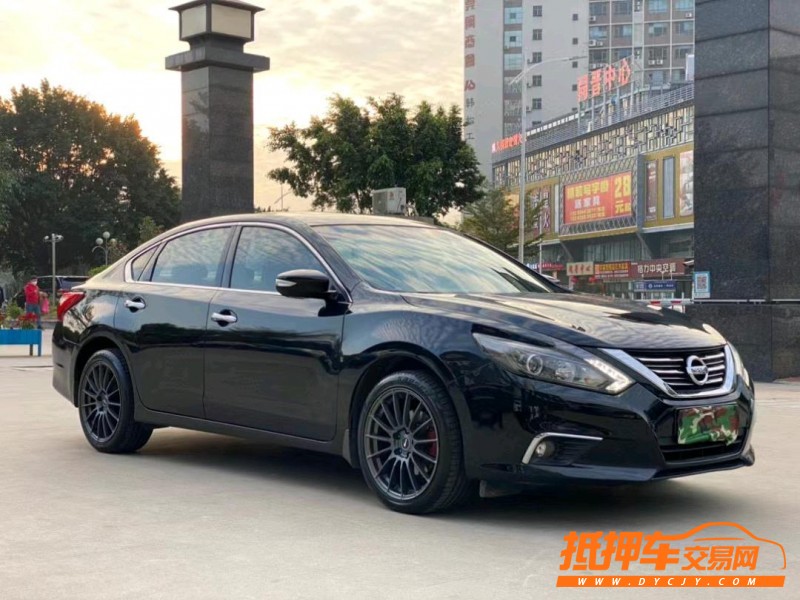東莞17年日產天籟3