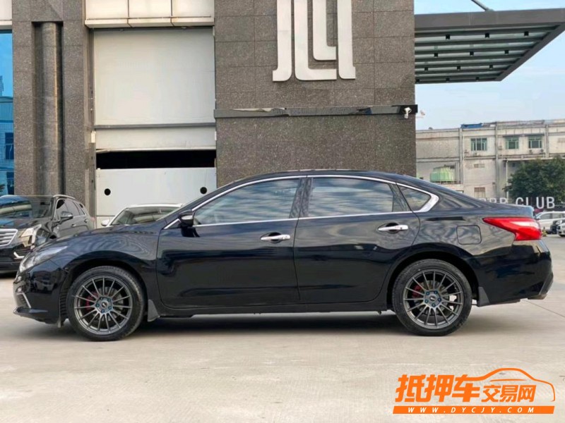 東莞17年日產天籟4