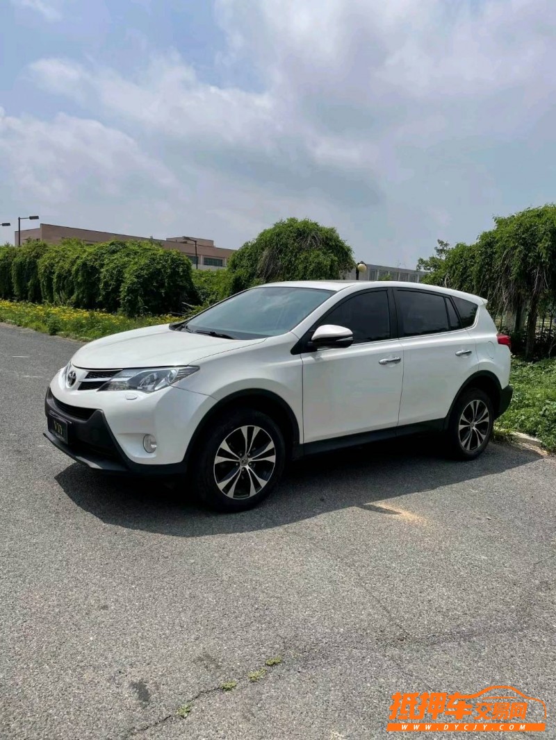 沈阳16年丰田RAV48
