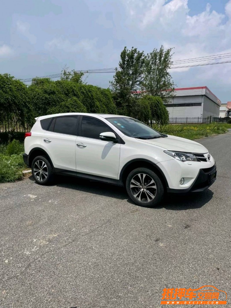 沈阳16年丰田RAV47