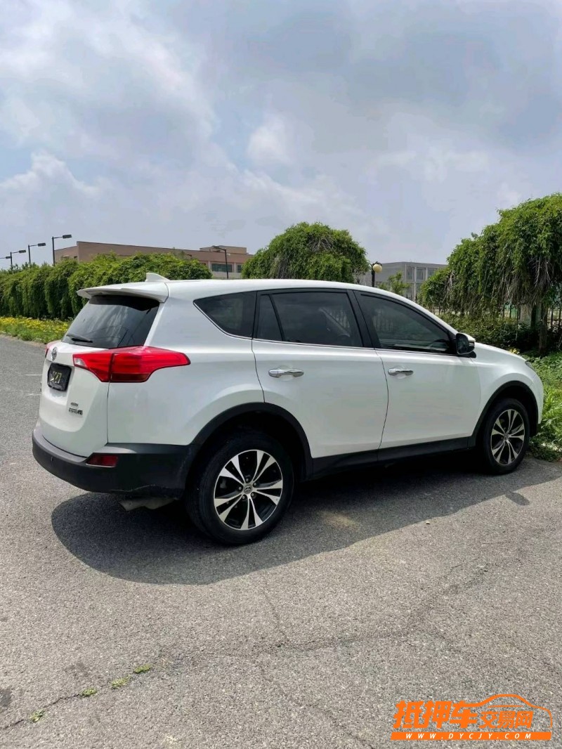 沈阳16年丰田RAV45