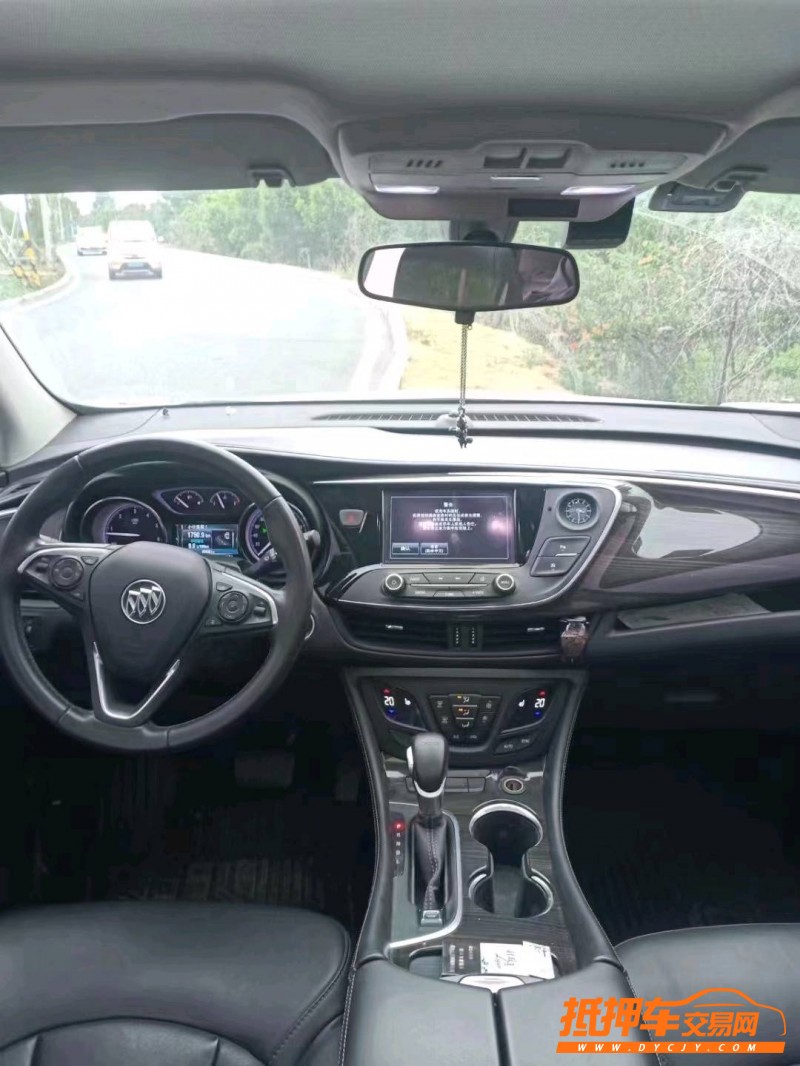 潍坊18年别克昂科威4