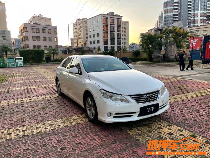 东莞11年丰田锐志3