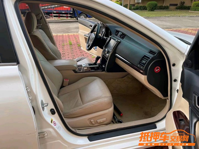 东莞11年丰田锐志6