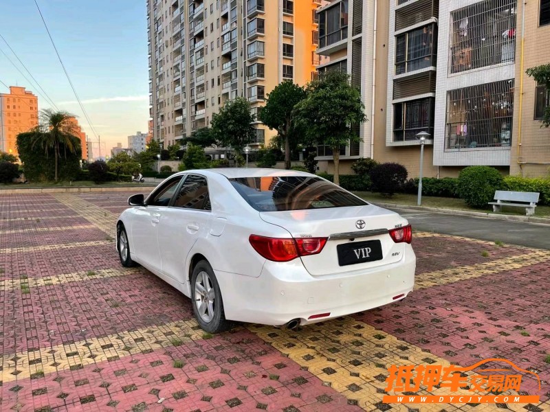 东莞11年丰田锐志8
