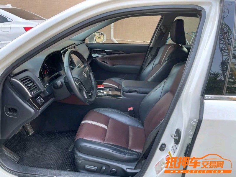 东莞17年丰田皇冠4