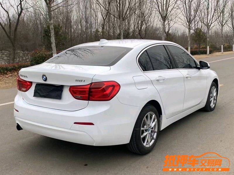 徐州17年宝马1系8