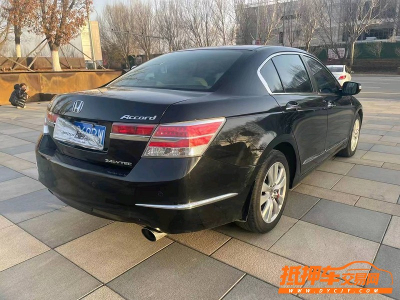 沈阳13年本田雅阁4