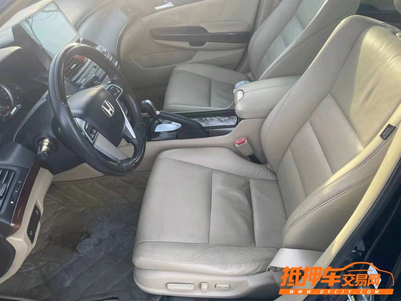 沈阳13年本田雅阁8