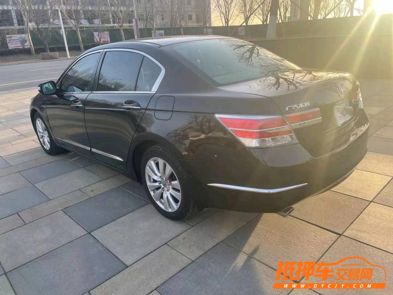 沈阳13年本田雅阁9