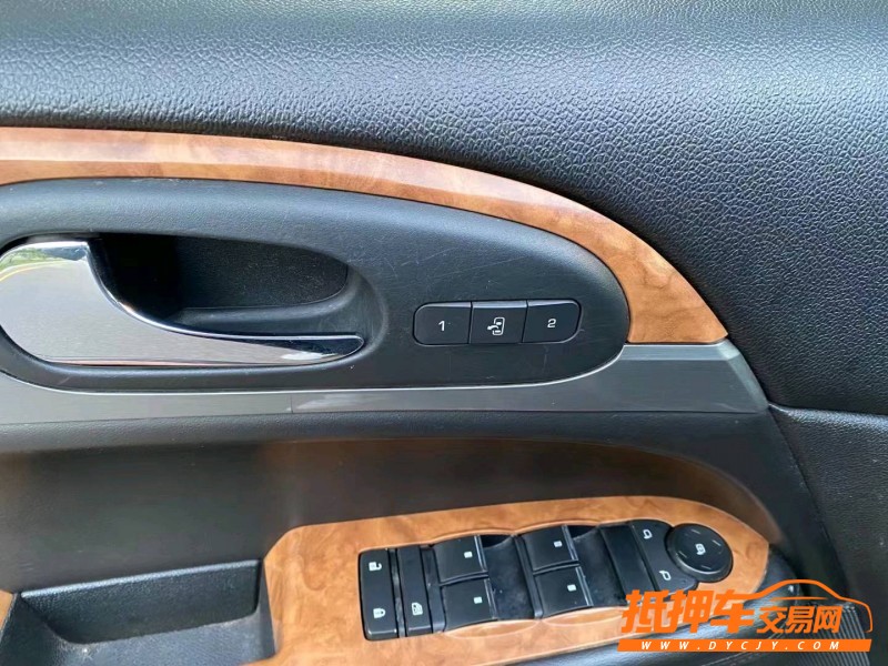 沈阳10年别克昂科雷3