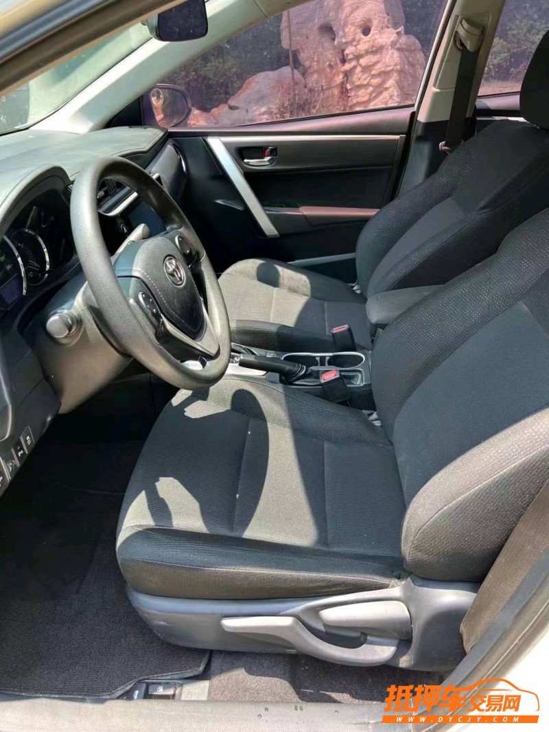 潍坊17年丰田雷凌8