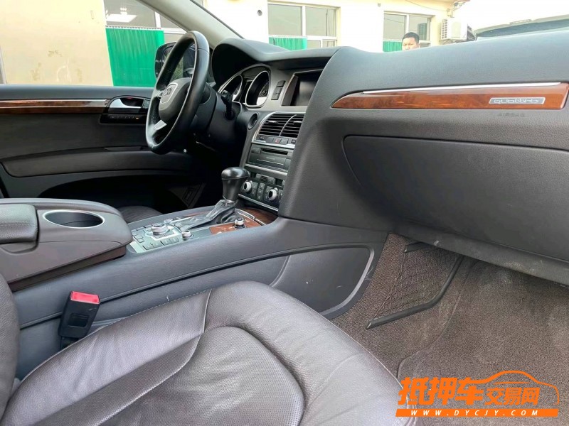 濰坊15年奧迪Q77