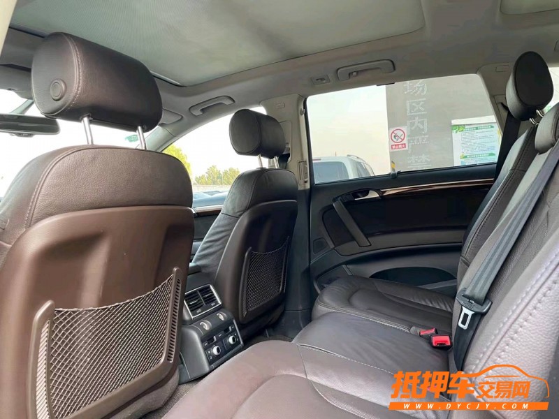 濰坊15年奧迪Q76