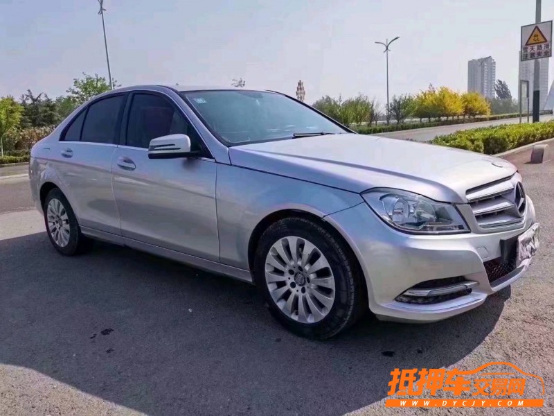 潍坊13年奔驰C8
