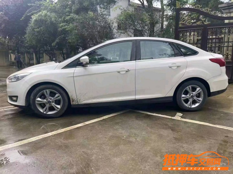 黔西南17年福特福克斯5
