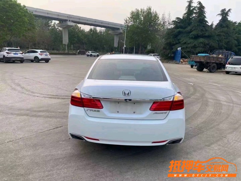 潍坊15年本田雅阁3