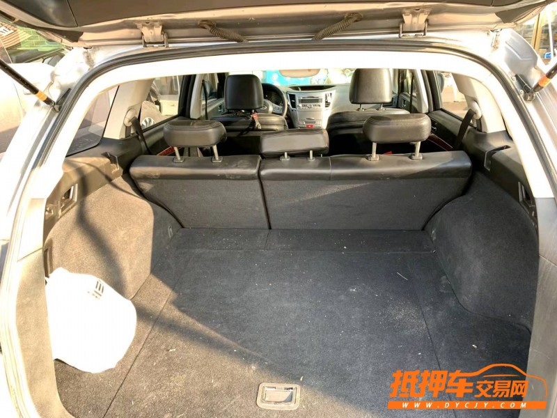 保定10年斯巴魯傲虎3