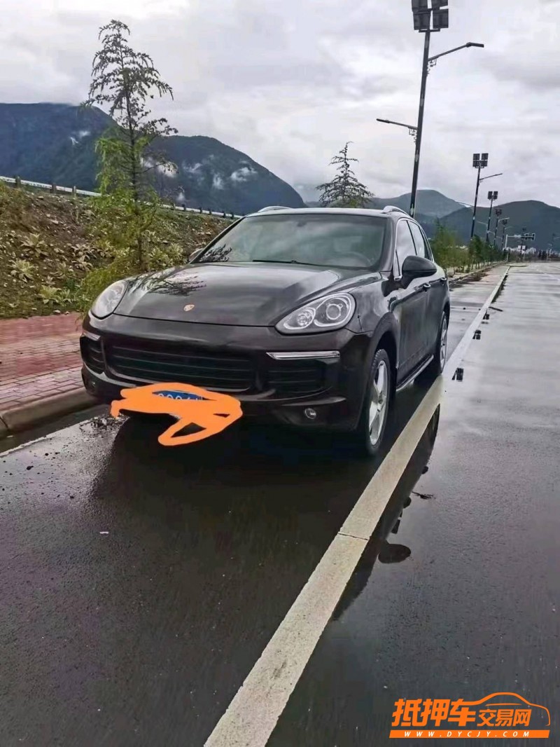 綿陽15年保時捷卡宴1