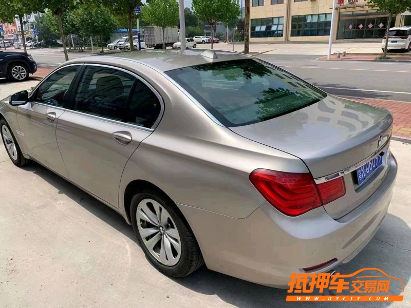 潍坊11年宝马7系4