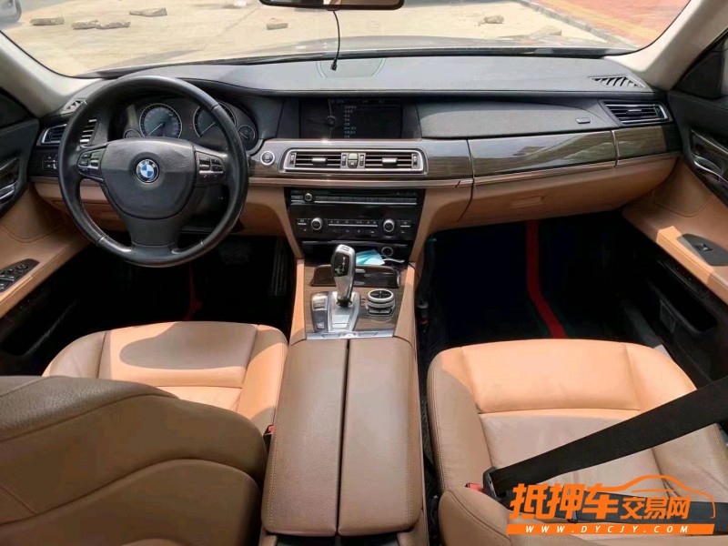 潍坊11年宝马7系2