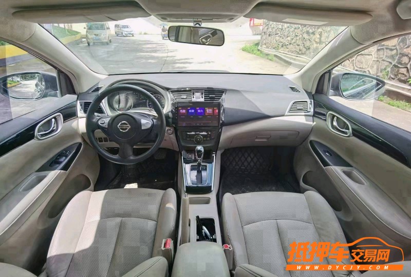 東莞17年日產軒逸8