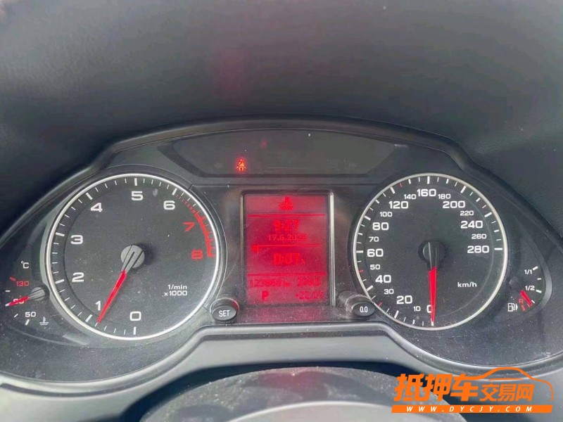金華11年奧迪Q53