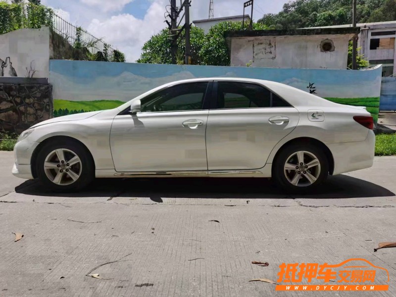 东莞14年丰田锐志6