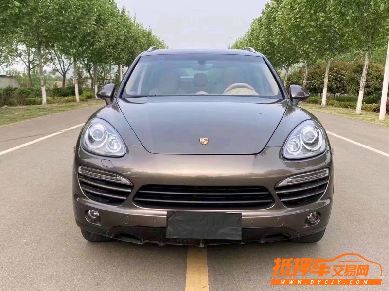 南通12年保時捷卡宴1