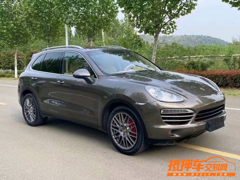 南通12年保時捷卡宴2