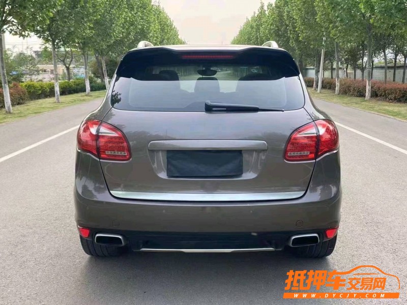 南通12年保時捷卡宴8