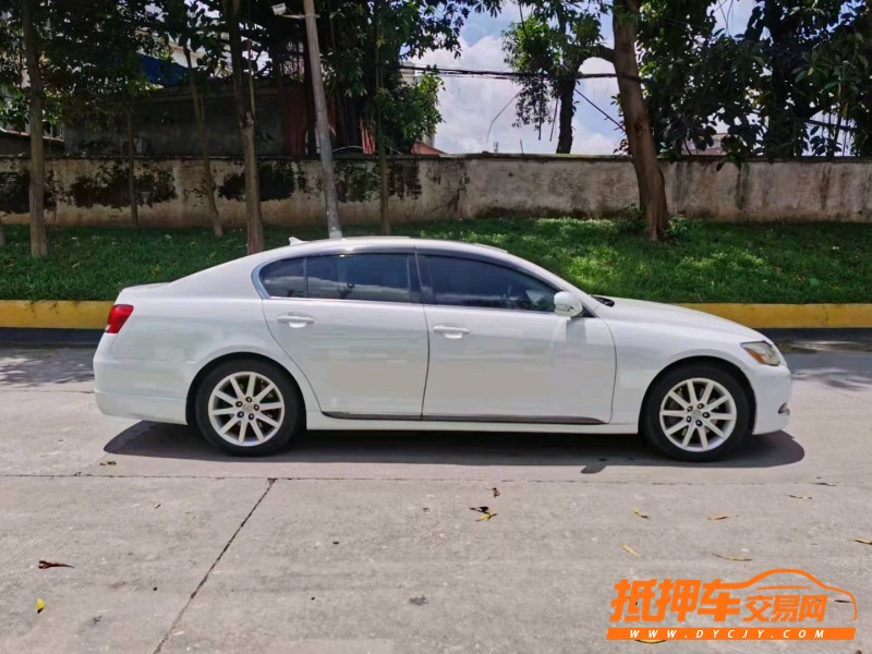 东莞10年雷克萨斯GS5