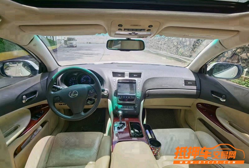 东莞10年雷克萨斯GS8