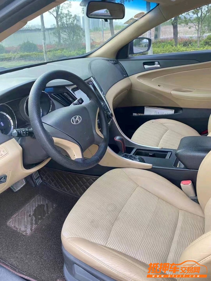 徐州13年现代索纳塔八6