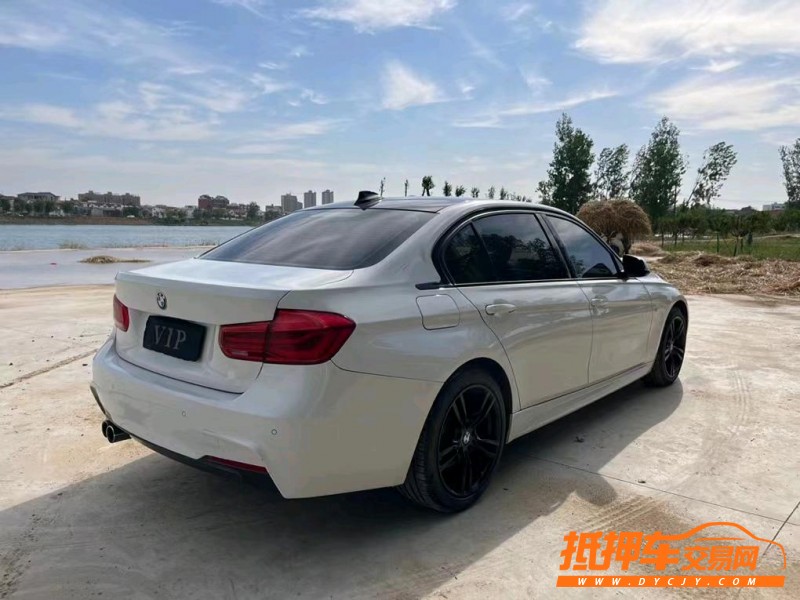 盐城19年宝马3系8