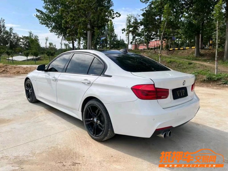 盐城19年宝马3系9
