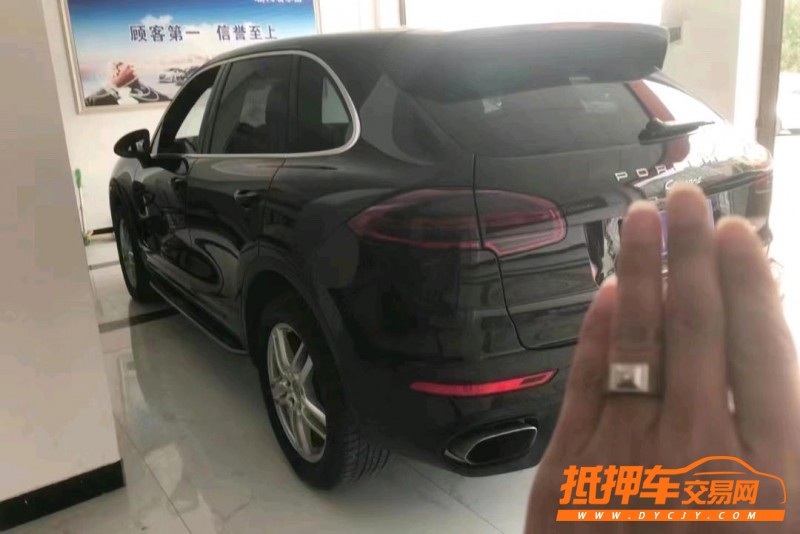 湘潭18年保時捷卡宴7