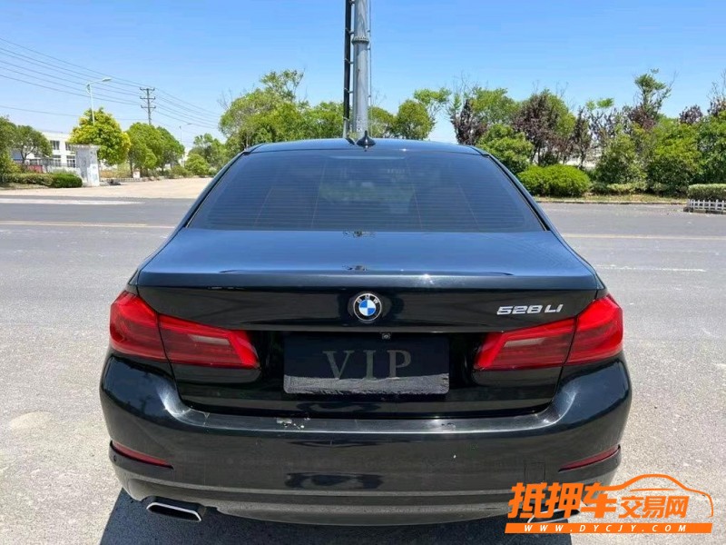 盐城17年宝马5系9