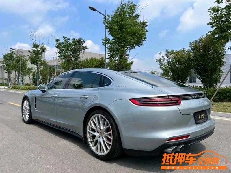 鹽城20年保時捷帕拉梅拉8