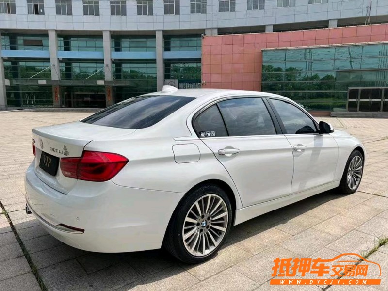盐城19年宝马3系8
