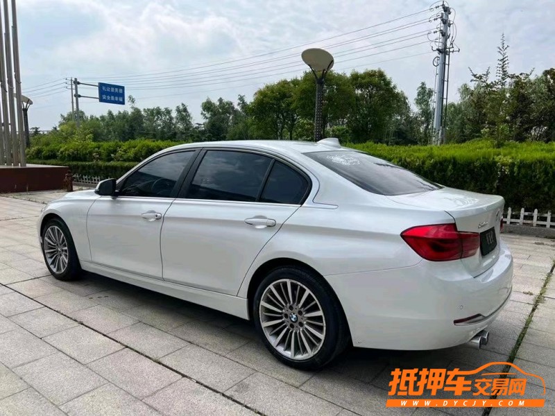 盐城19年宝马3系9