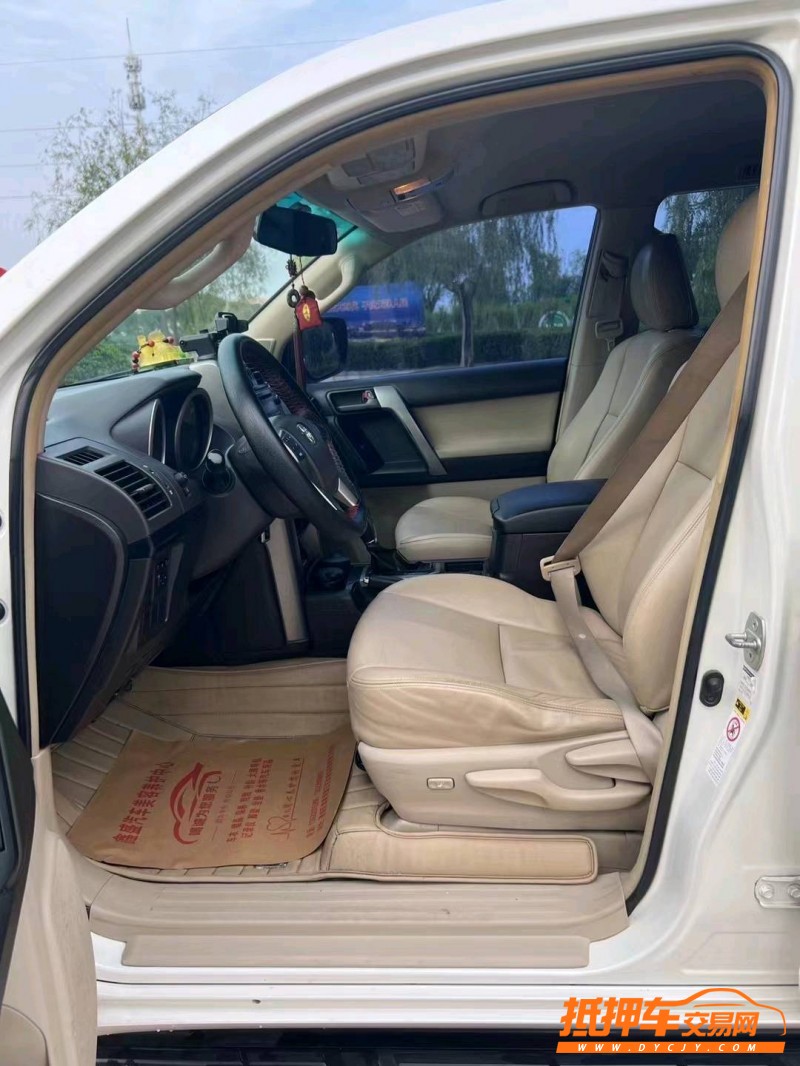 潍坊11年丰田普拉多4
