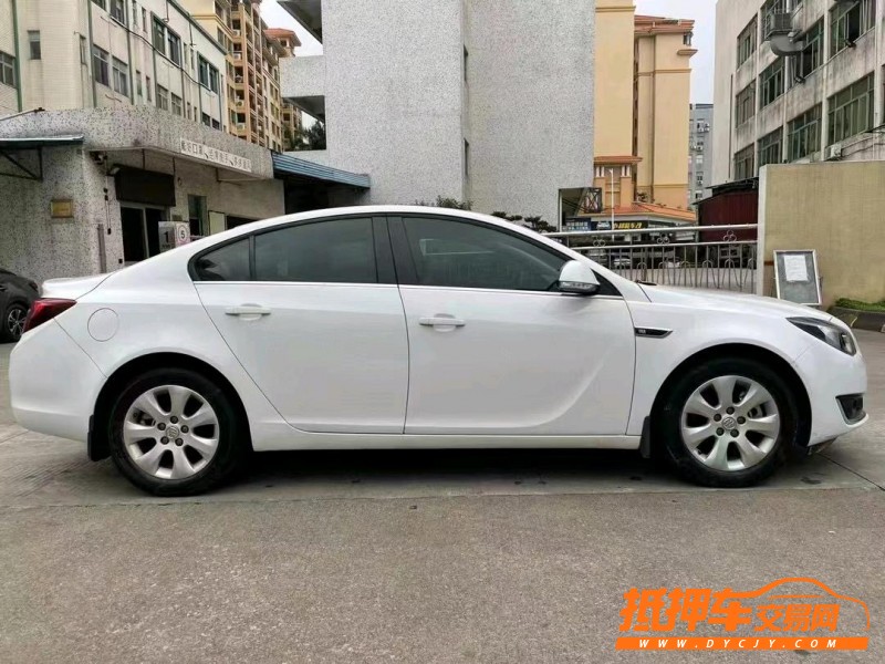 中山17年别克君威2