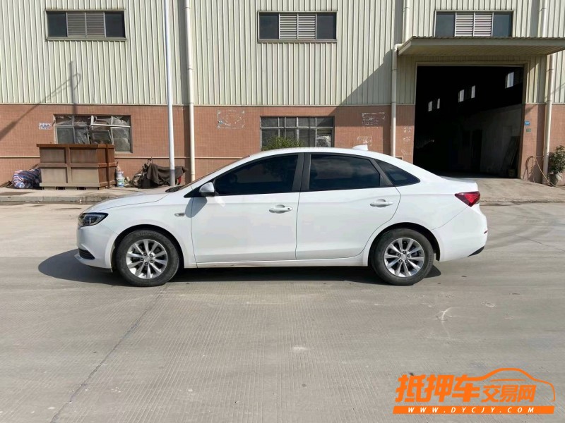 东莞19年别克英朗8