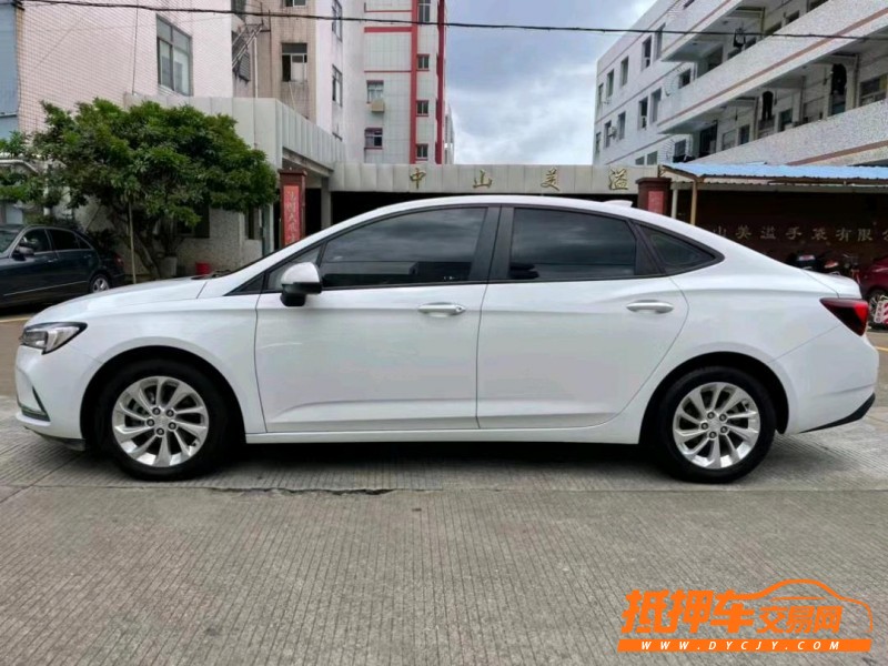 中山21年别克威朗3