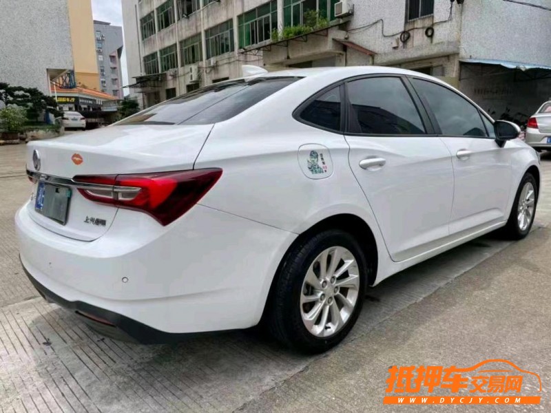 中山21年别克威朗5